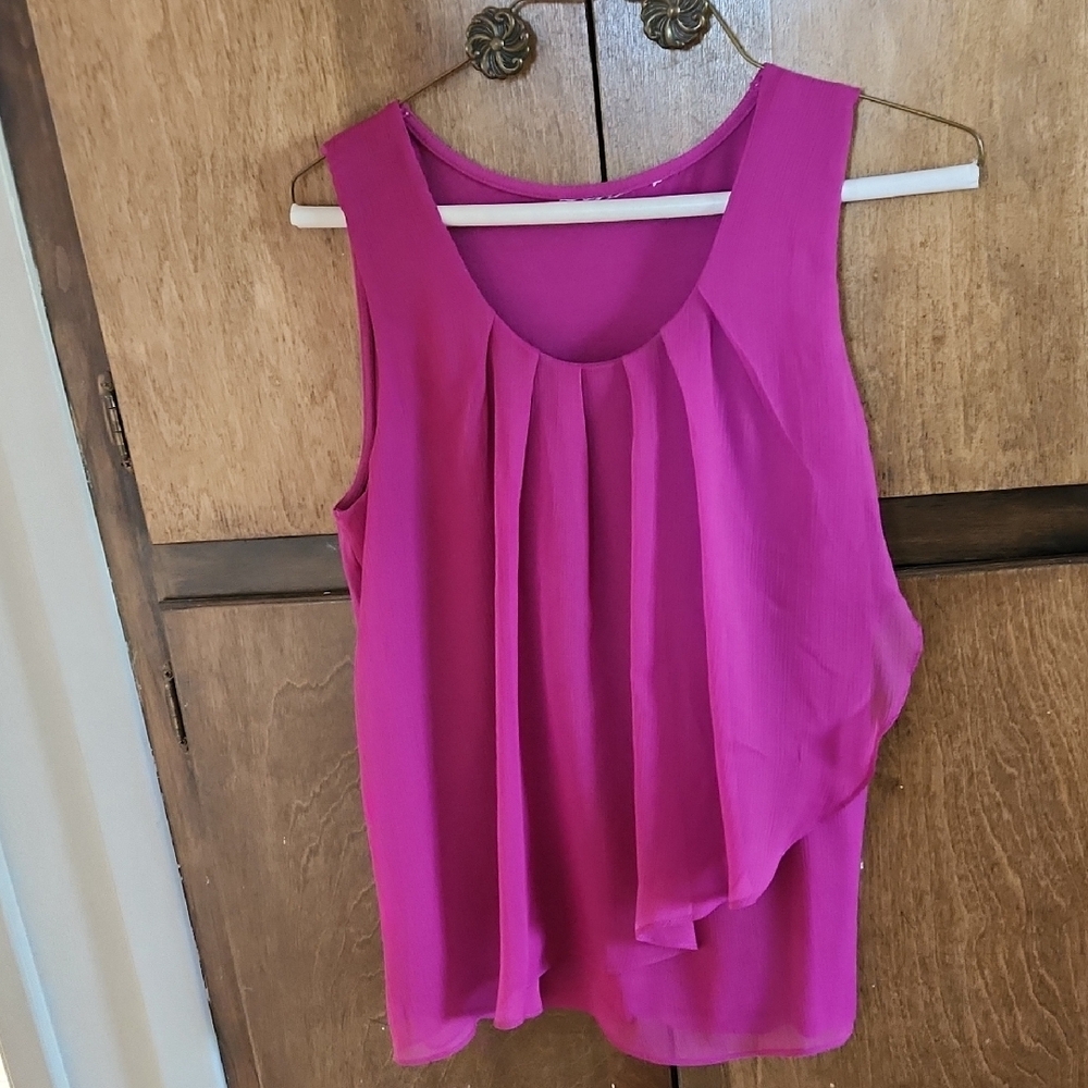 Women's Pink Sleeveless Top
